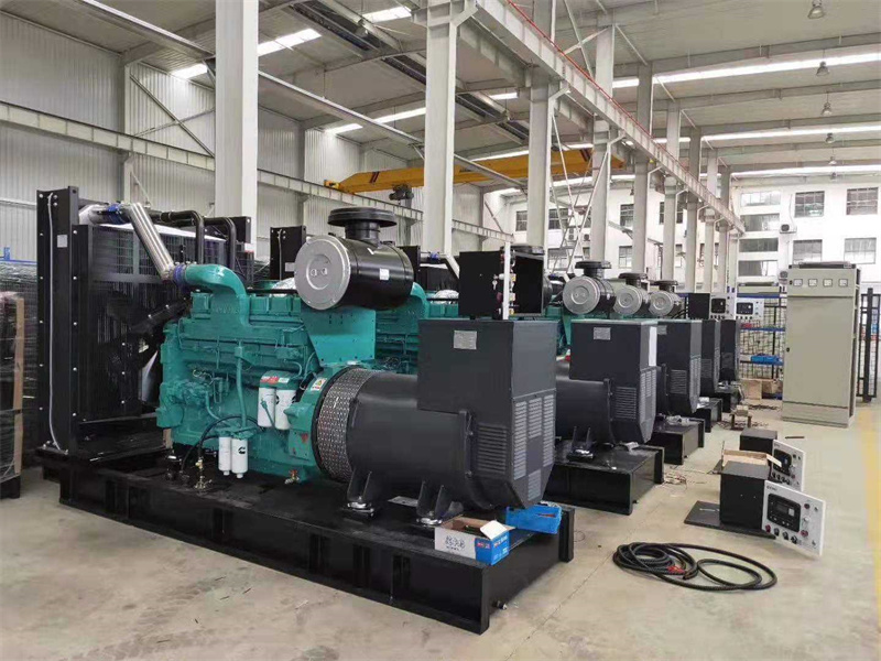 张店100KW柴油发电机油耗是多少？