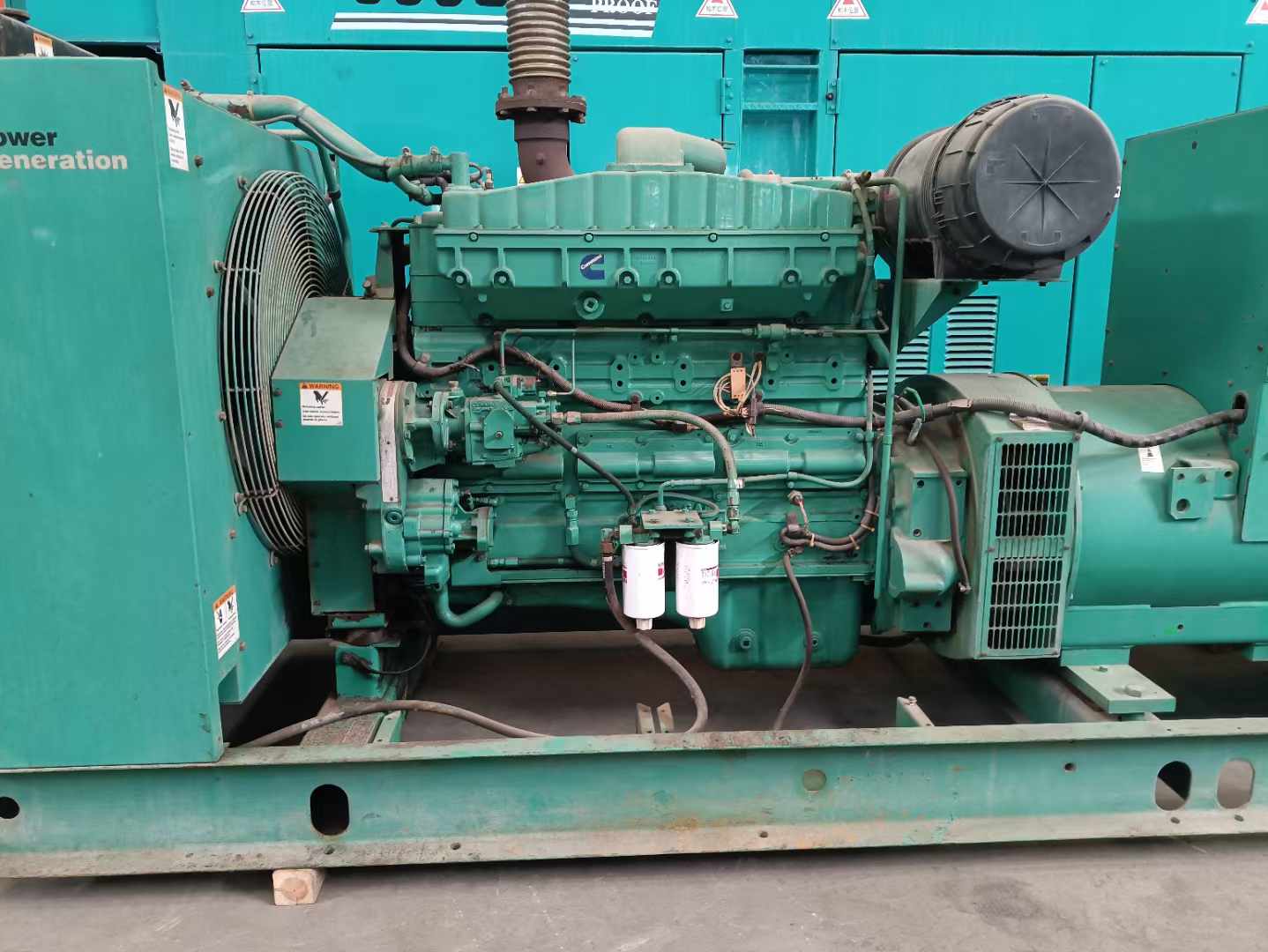张店过载会对 600kW 柴油发电机组造成哪些损害？