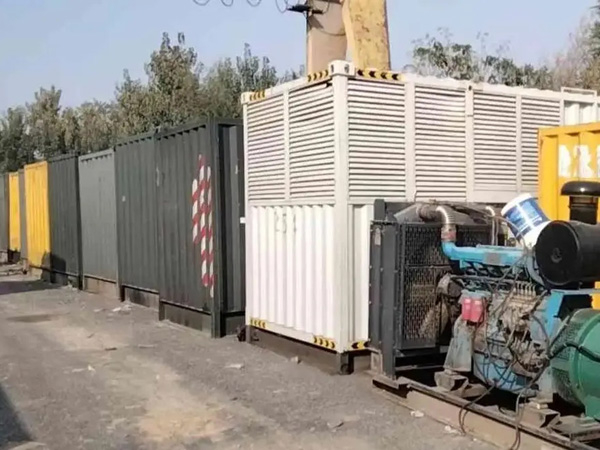张店200KW柴油发电机机组每小时油耗是多少？